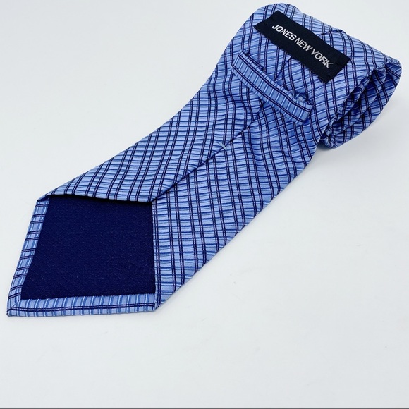 Jones New York 100% Silk Tie - Picture 3 of 3